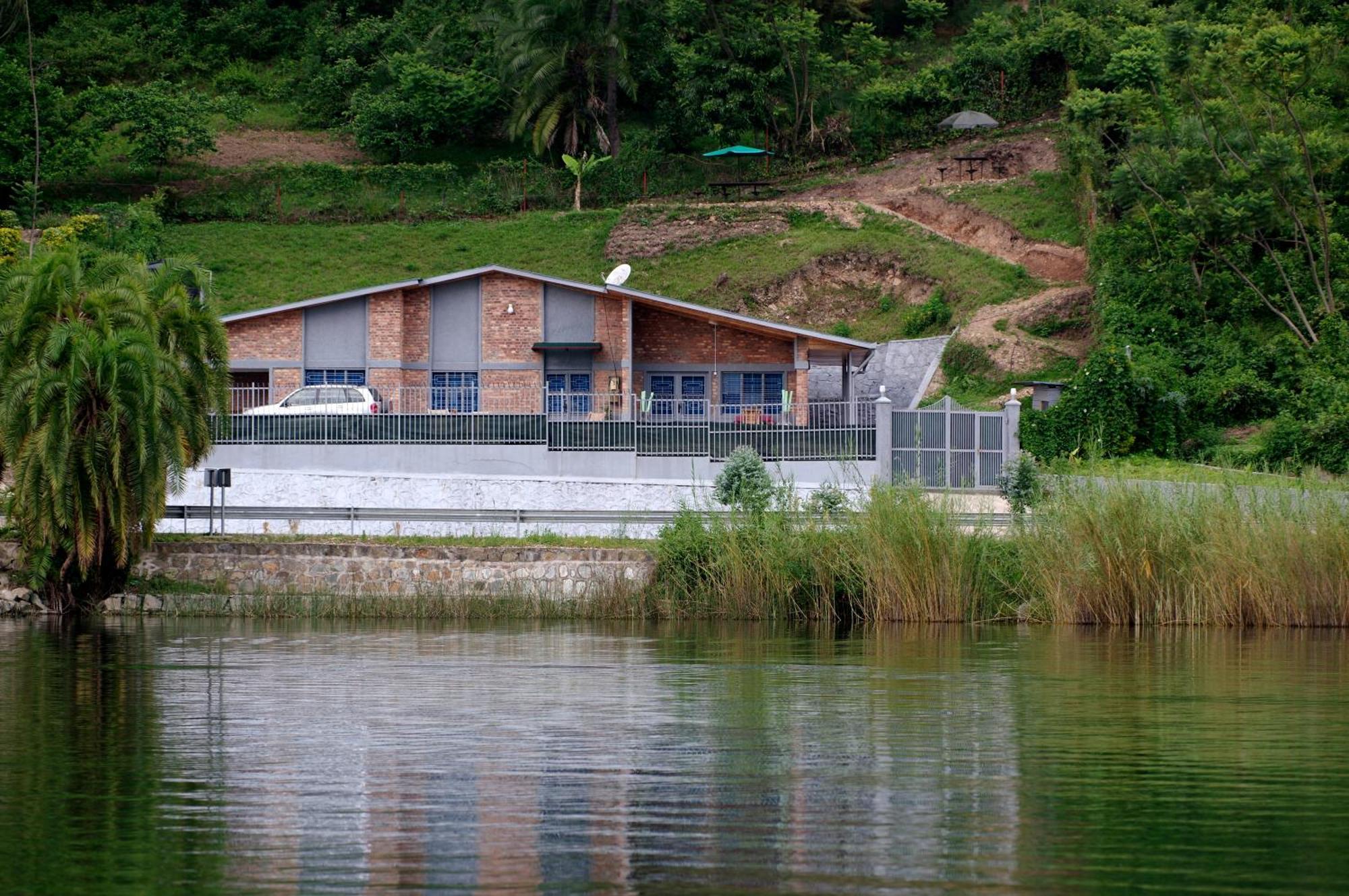 Spa Shallum Kibuye Exterior photo